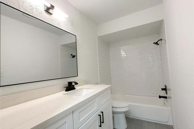 Building Photo - 17809 Cluster Ct
