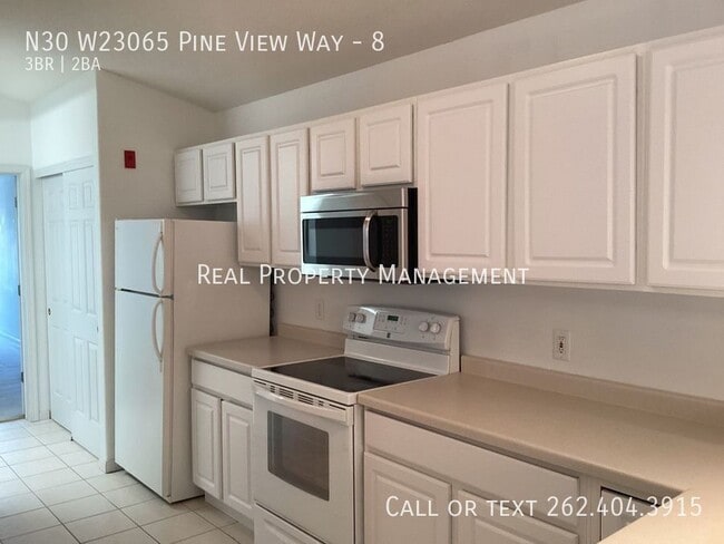 Building Photo - N30W23065-W23065 Pineview Way