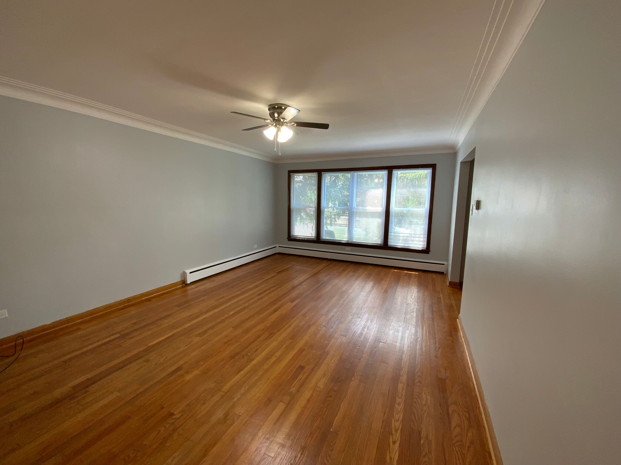FAMILY/LIVING ROOM - 2228 W 71st St