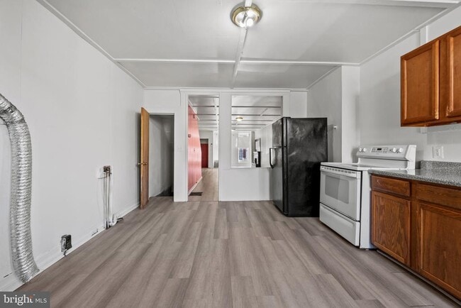 Building Photo - 220 N Luzerne Ave