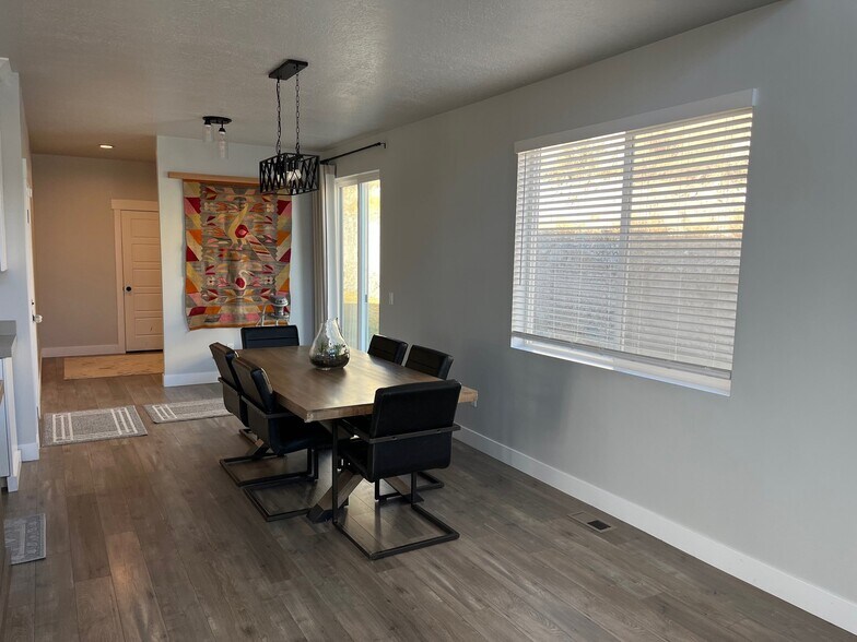 Building Photo - 14193 Brook Heights Cir