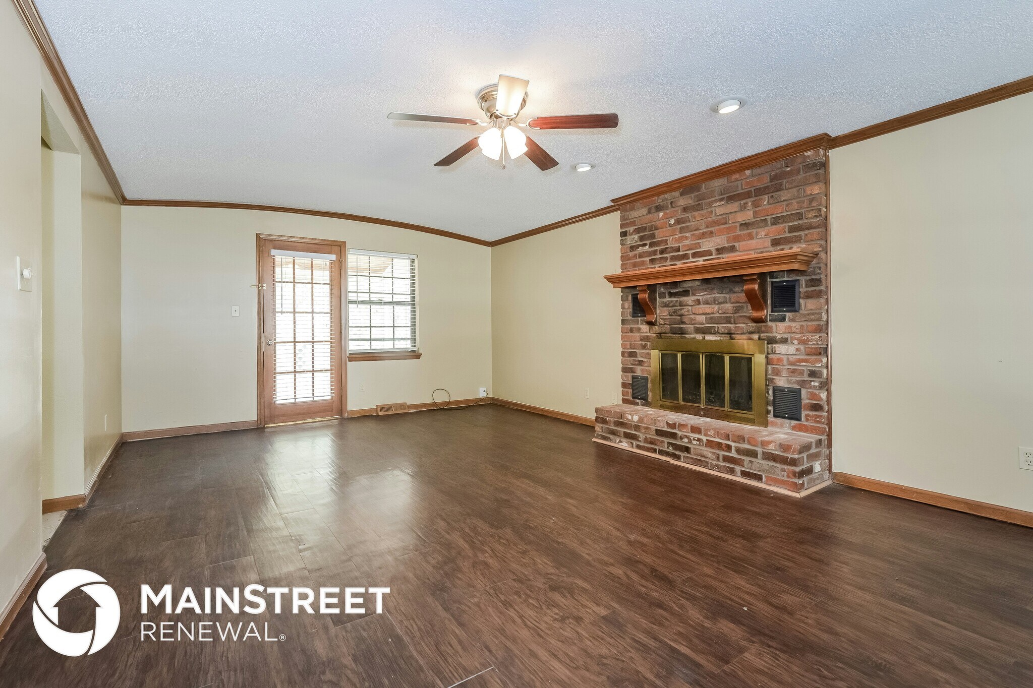 Building Photo - 1139 NE Oak tree Dr