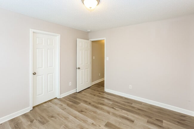 Building Photo - 8727 Wood Sorrel Ct