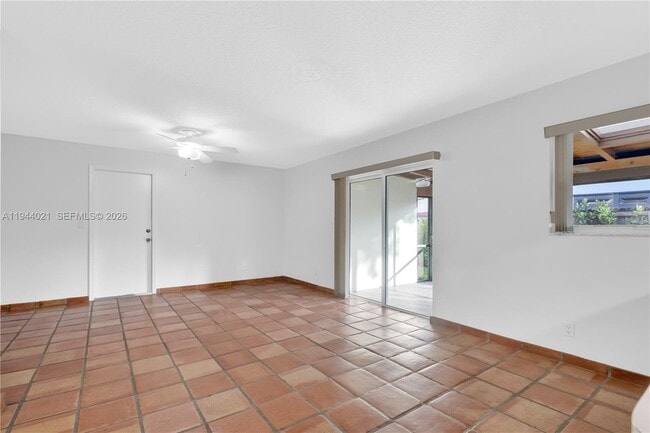 Building Photo - 10514 SW 127th Ct