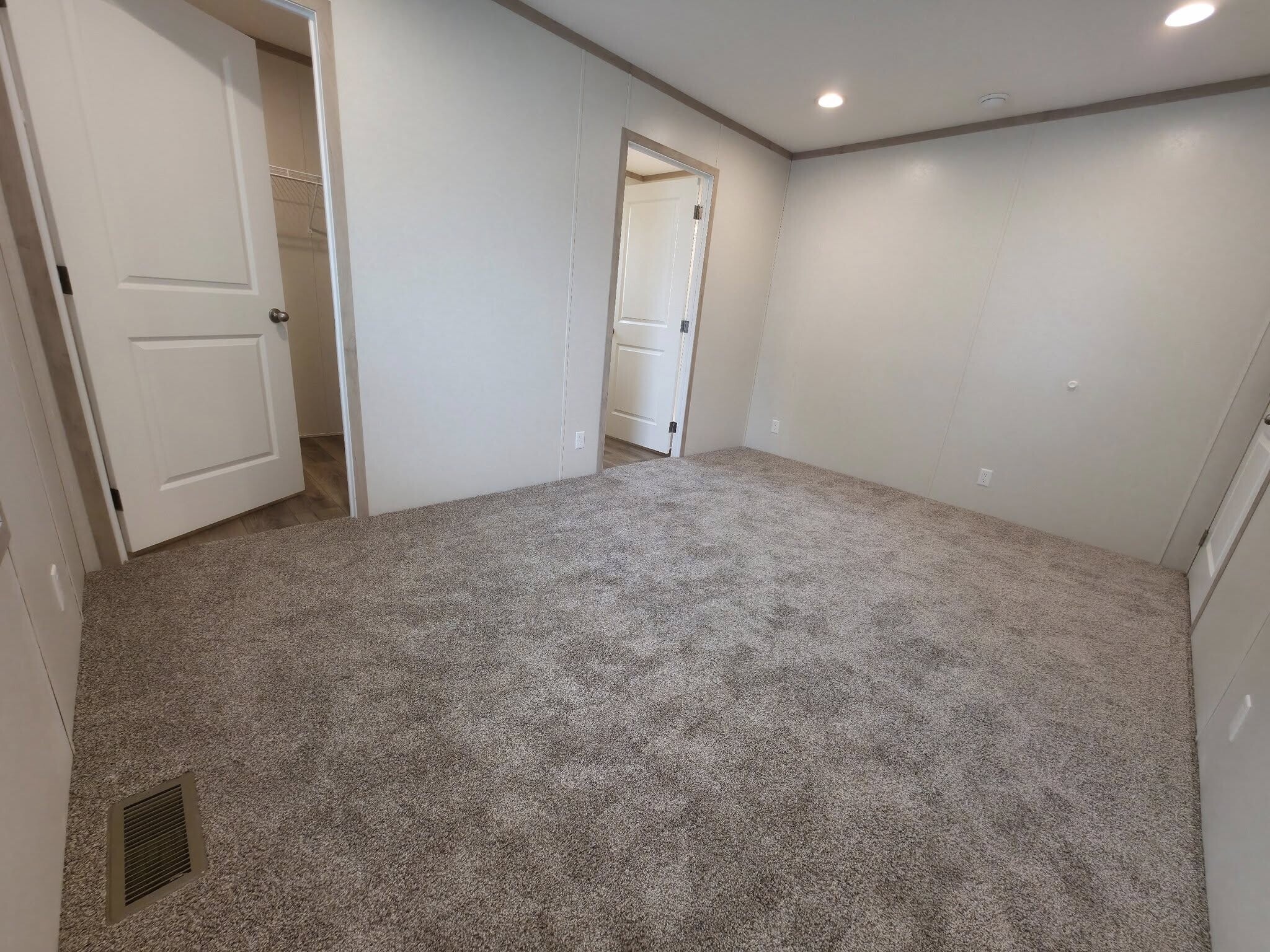 Building Photo - 1312 W Harbour Unit 160