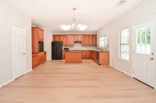 Building Photo - 21534 Tallow Grove Ln