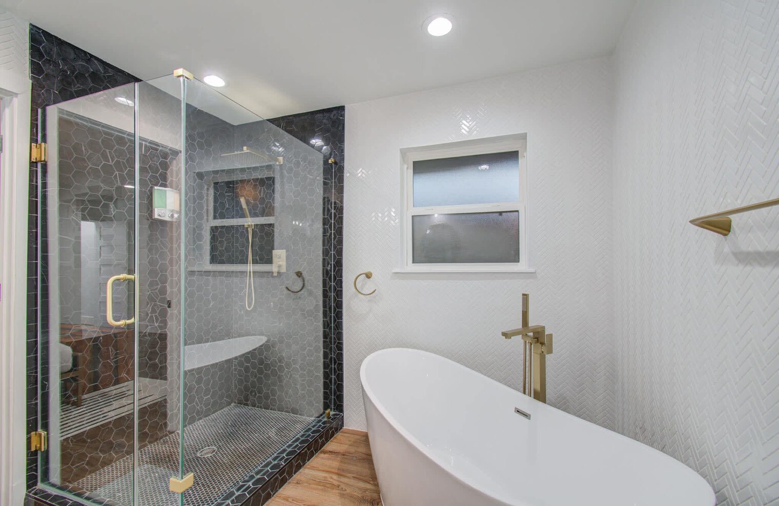 Building Photo - 5407 Ariel St