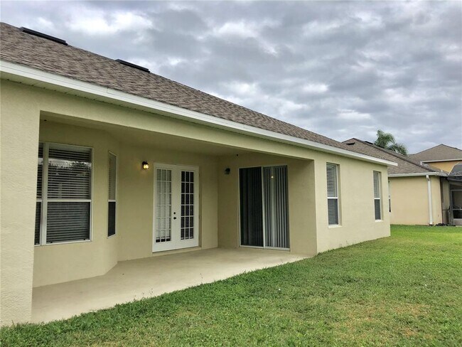 Building Photo - 4906 E Lake Cove Blvd