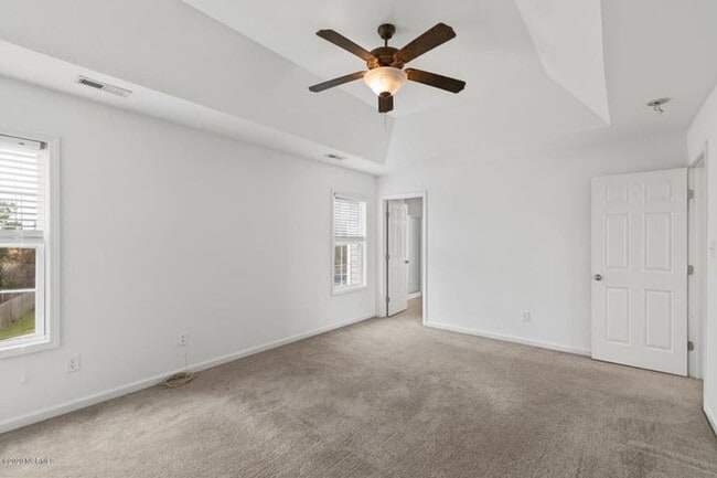 Building Photo - 147 Harvest Moon Dr