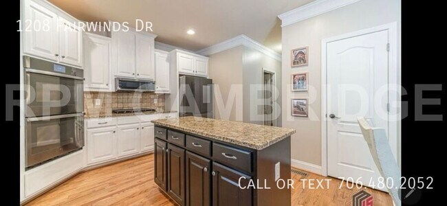 Building Photo - 1208 Fairwinds Dr