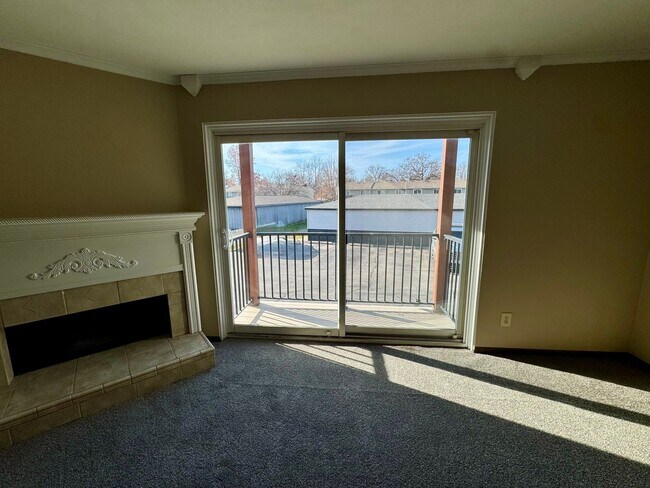 Building Photo - Updated 2BR Condo in Fox Meadows Estates – Garage Included