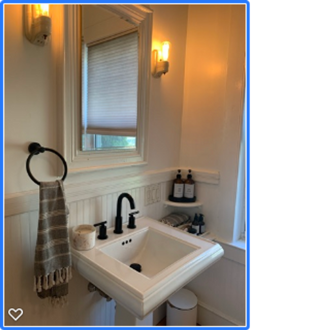 Building Photo - 164 Pearl St