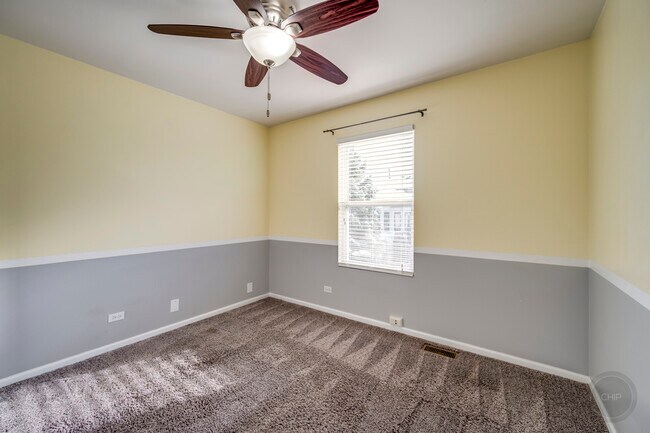 Building Photo - 4055 Blackstone Dr