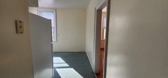 Building Photo - 251 N Fulton Ave