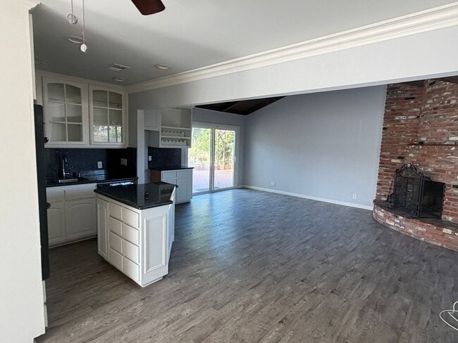 Building Photo - Harbor City- Single Family Home