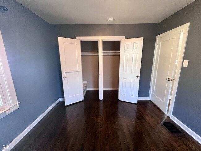 Building Photo - 1524 E 46th St