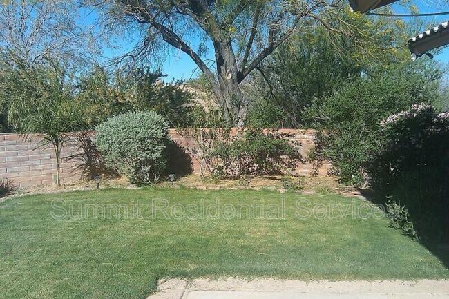 Building Photo - 345 W Atua Pl