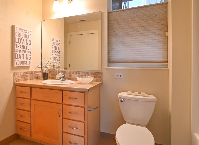 Building Photo - 347 Rustic Pl