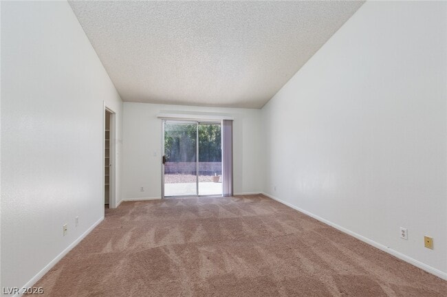 Building Photo - 121 Hanover Dr