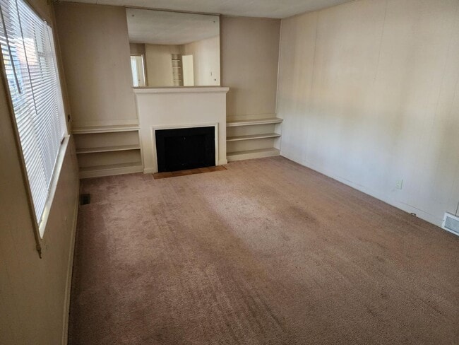 Building Photo - 626 S Edgemoor Dr