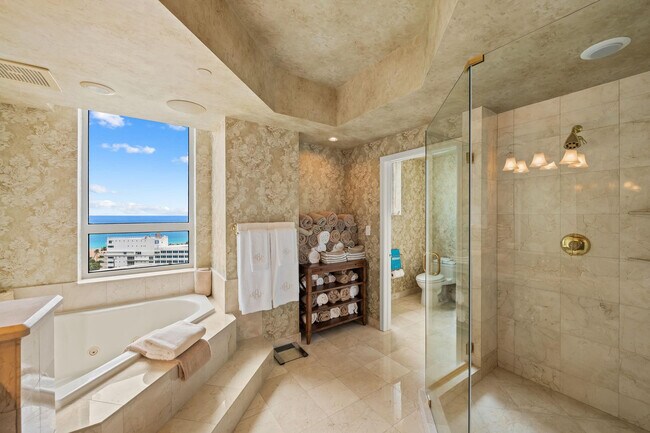 Building Photo - 3055 Harbor Dr