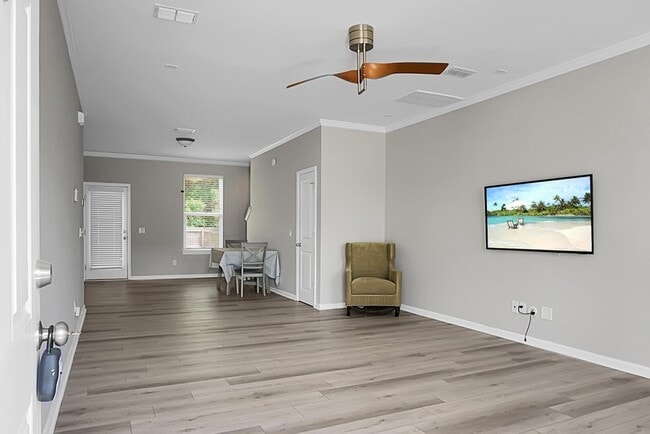 Building Photo - 243 Oglethorpe Cir