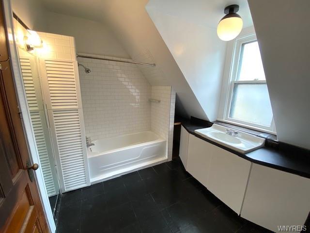 Building Photo - 24 Norwood Ave