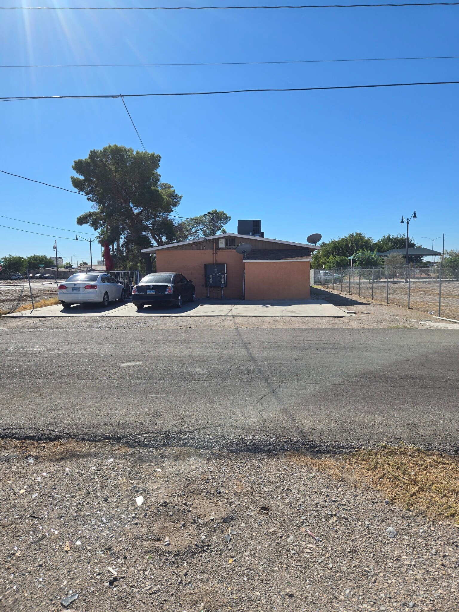 Building Photo - 708 Jackson Ave