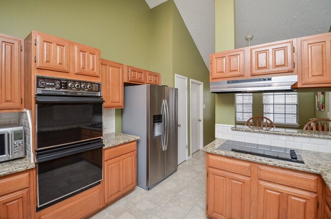 Building Photo - Echo Ridge, Sugar Land, TX 77478 - 3 BR 2 BA single-family home