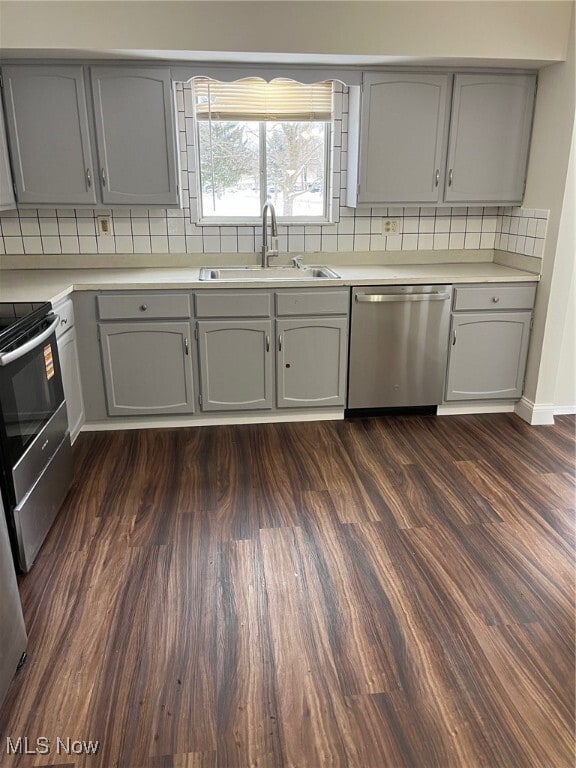 Building Photo - 8671 Ashwood Dr