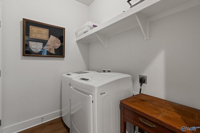 Building Photo - 1509 Trek St