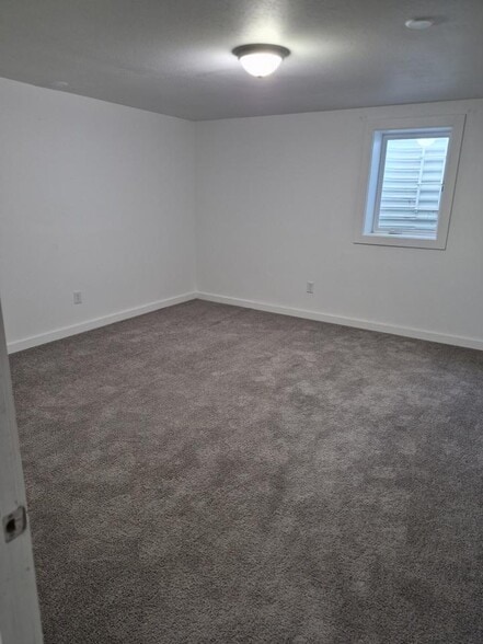 Building Photo - 1229 Hawthorne Ln