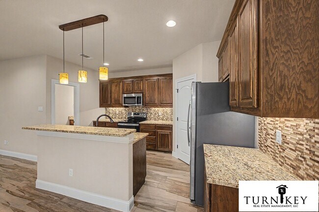 Building Photo - 7905 Butler Ct