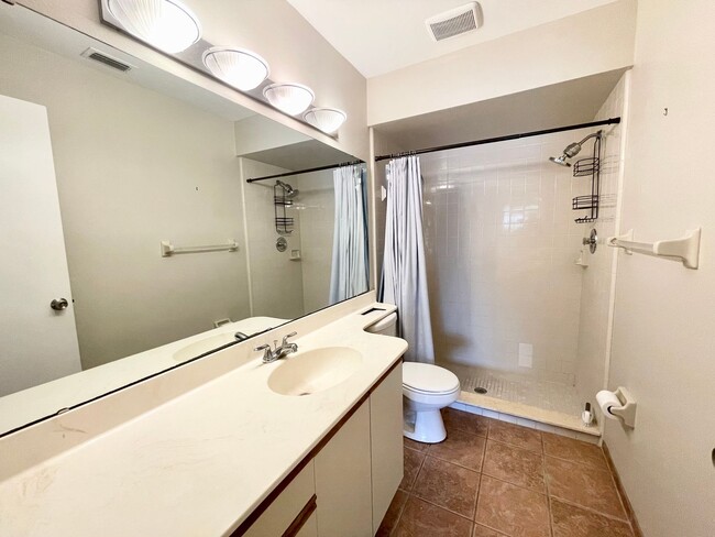 Building Photo - Two bedroom and two bathroom house with ac...