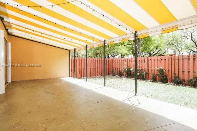 Building Photo - 7126 Ballantrae Ct