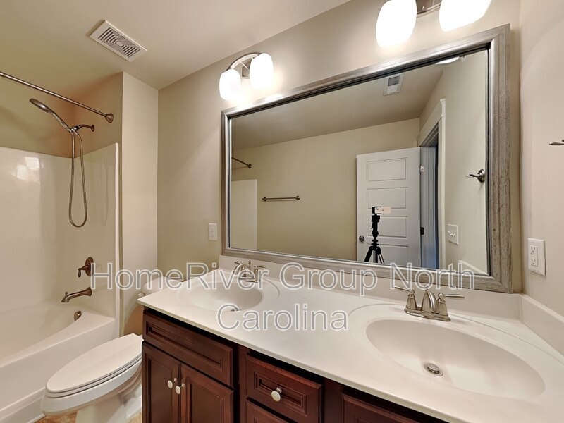 Building Photo - 6429 Swatner Dr