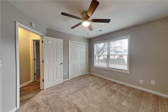 Building Photo - 255 Chapel Station Ln SE