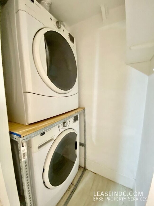 Building Photo - 1612 6th St NW