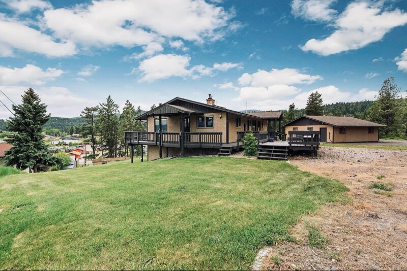 Building Photo - 124 Woodacres Dr