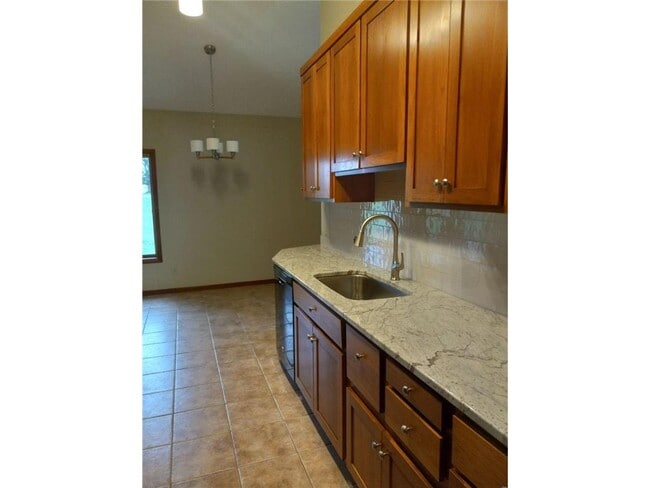 Building Photo - 8344 Parrish Ave NE