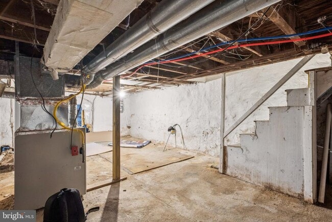 Building Photo - 518 N Wanamaker St