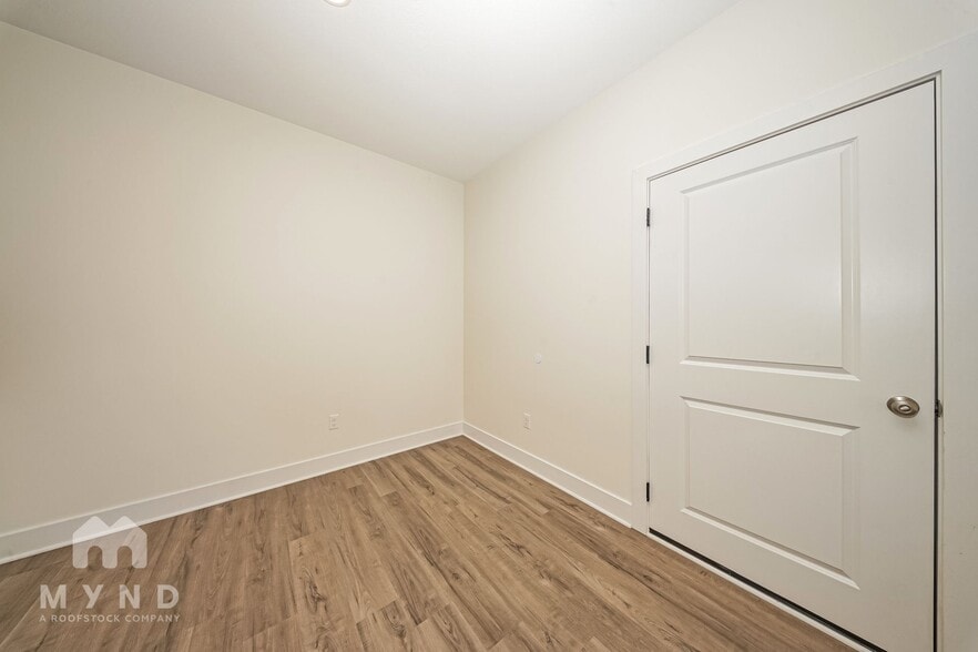 Building Photo - 5788 E Bristol Cir