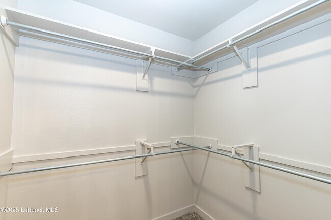 Building Photo - 2527 138th St