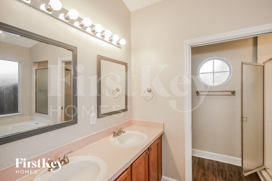 Building Photo - 3455 White Wing Rd