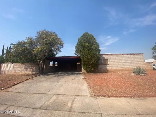 Building Photo - 4606 Paseo Las Palmas