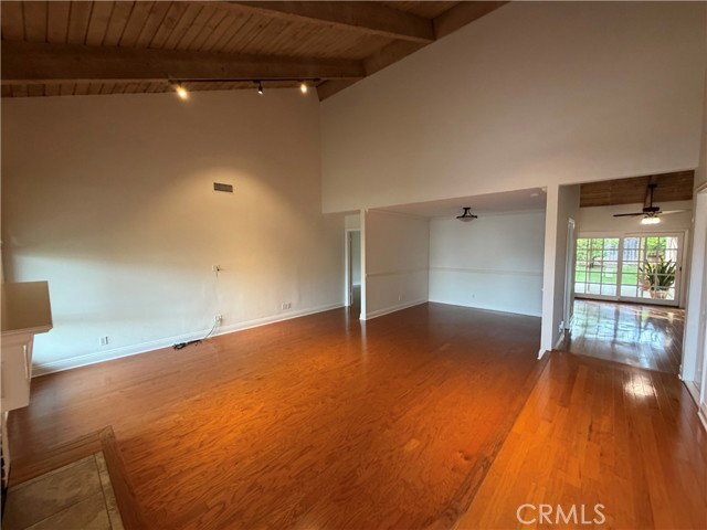 Building Photo - 24961 El Caballo St