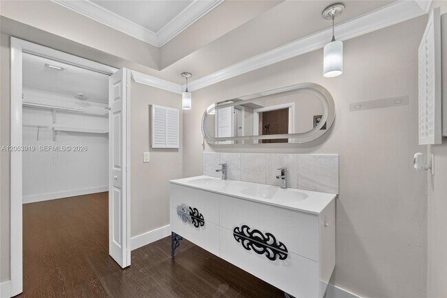 Building Photo - 8401 SW 107th Ave