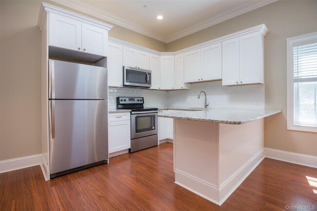 Building Photo - 3-3C Green St