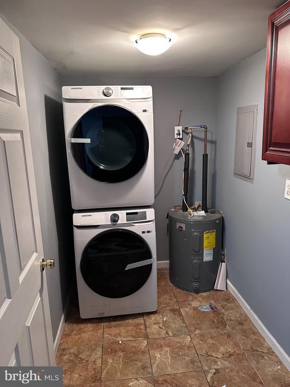 Building Photo - 7000 Forrest Ave