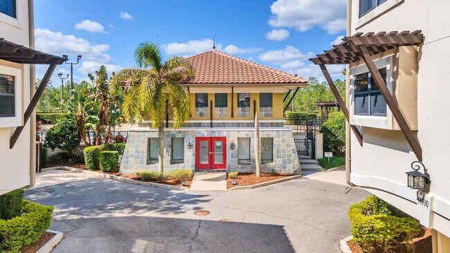 Building Photo - 14590 Damai Ln